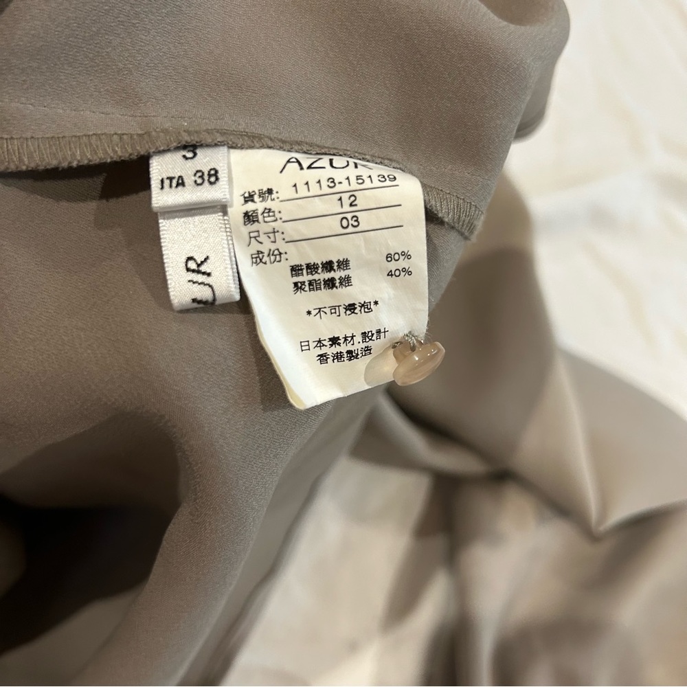 Azur Riffly Gray Blouse, Low neck and cuffed hems - Picture 3 of 9
